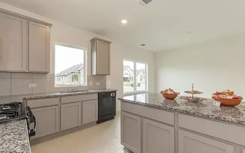 Kitchen - 110 Olympic Park Dr, Kyle, TX 78640 photo 2 of 8