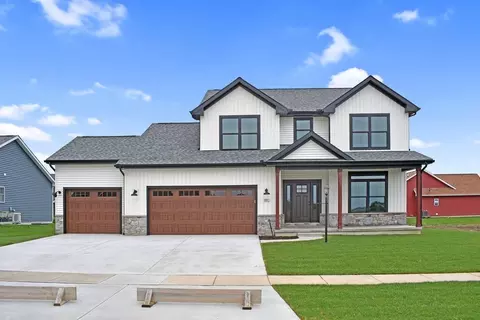 1812 Sunny Acres Rd, Mahomet, IL 61853