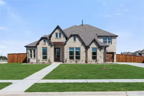 546 Hearthstone Blvd, Red Oak, TX 75154