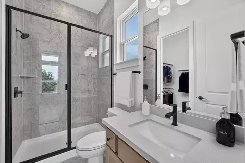 Bath - 7812 Skytree Dr, Austin, TX 78744 photo 3 of 7