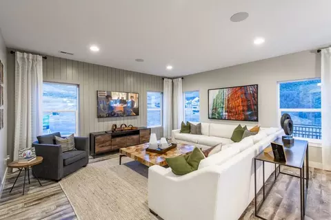Living - 916 E Harrier St, Eagle Mountain, UT 84005 photo 1 of 9