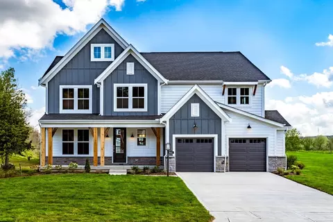 Exterior - 5469 Sheldon Close, Middletown, OH 45005 photo 1 of 15