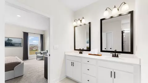 Bath - 20803 W 188th Ter, Spring Hill, KS 66083 photo 1 of 3