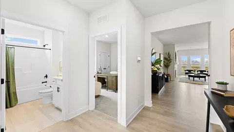 Entry Way - 20803 W 188th Ter, Spring Hill, KS 66083 photo 2 of 2