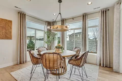 Dining - 3381 S 2410 W, Syracuse, UT 84075 photo 1 of 2