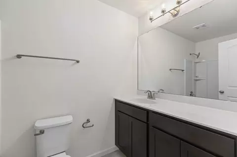 Bath - 207 Silo Ridge Dr, Cuba, MO 65453 photo 4 of 4