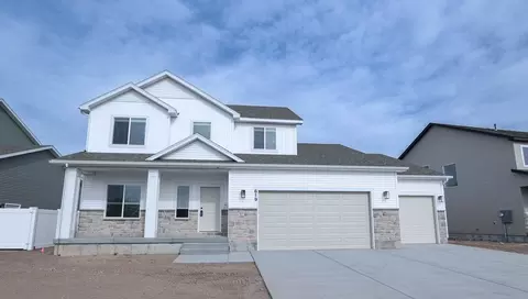 619 Curlew Dr, Ammon, ID 83401