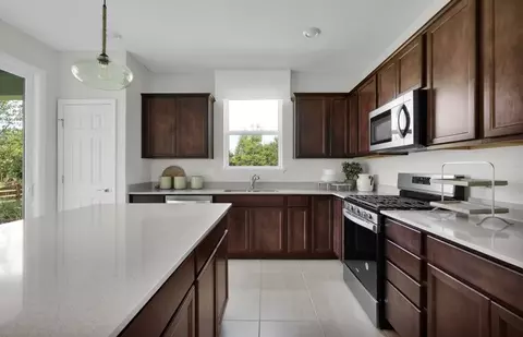 Kitchen - 128 Eureka Ct, Yulee, FL 32097 photo 2 of 4