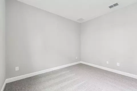 Bedroom - 2528 Clary Sage Dr, Spring Hill, FL 34609 photo 2 of 5