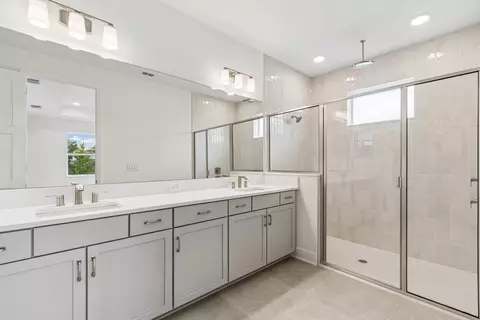 Bath - 2528 Clary Sage Dr, Spring Hill, FL 34609 photo 3 of 4