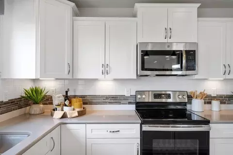 Kitchen - 8190 Lemon Grass Rd, Peyton, CO 80831 photo 3 of 5