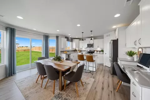 Dining - 8190 Lemon Grass Rd, Peyton, CO 80831 photo 2 of 2