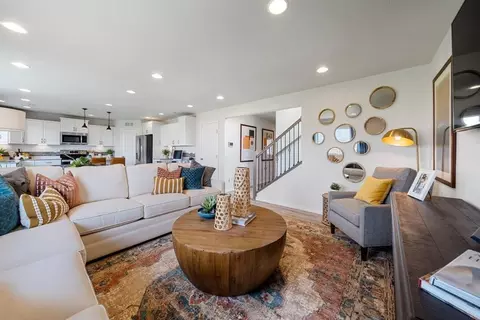 Living - 8190 Lemon Grass Rd, Peyton, CO 80831 photo 2 of 4