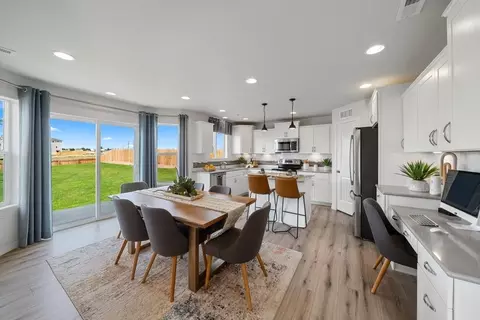 Dining - 8190 Lemon Grass Rd, Peyton, CO 80831 photo 2 of 2