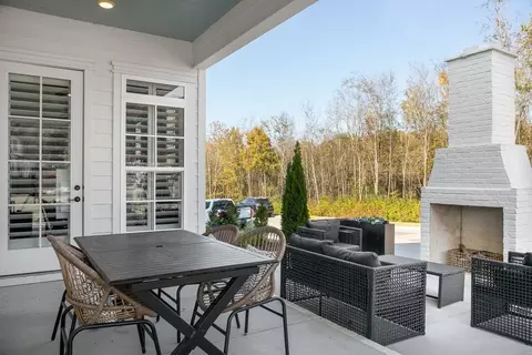 Exterior - 6838 Betsy Ln, Hixson, TN 37343 photo 7 of 12