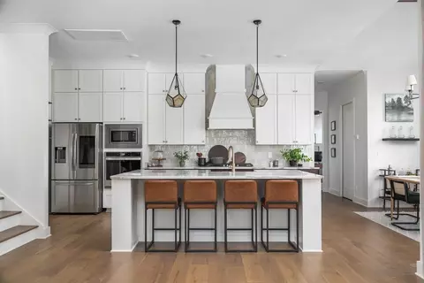 Kitchen - 6838 Betsy Ln, Hixson, TN 37343 photo 2 of 2