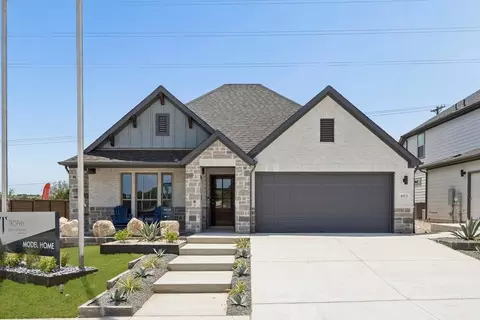 Exterior - 5705 Koshoa Dr, Austin, TX 78754 photo 3 of 4