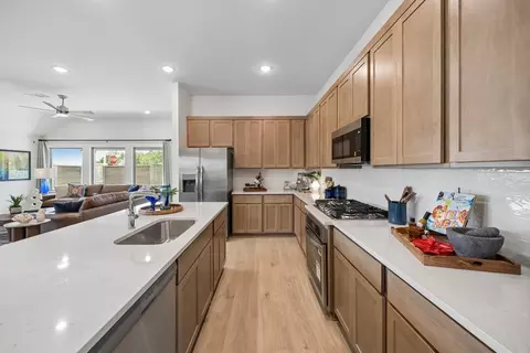 Kitchen - 5705 Koshoa Dr, Austin, TX 78754 photo 10 of 12