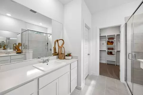 Bath - 5705 Koshoa Dr, Austin, TX 78754 photo 7 of 8
