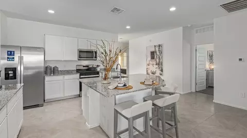Kitchen - 780 W Lexington St, Vail, AZ 85641 photo 5 of 11