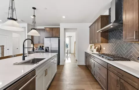 Kitchen - 1620 Landy Dr, Deerfield, IL 60015 photo 9 of 9