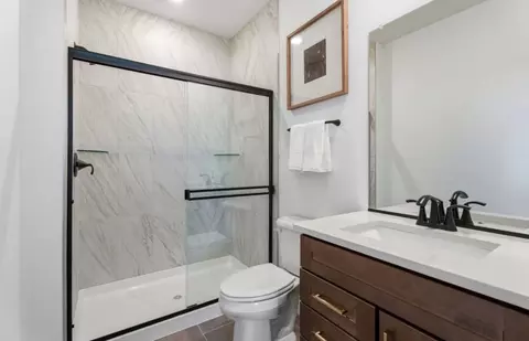 Bath - 1620 Landy Dr, Deerfield, IL 60015 photo 1 of 4