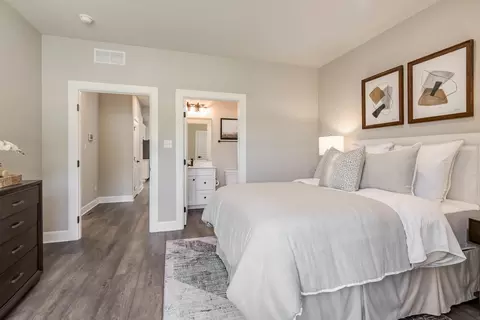 Bedroom - 5982 Meadow Harbor Dr, Mason, OH 45040 photo 6 of 7