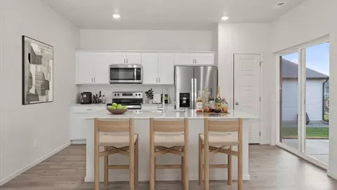 Kitchen - 3965 S Blake Ln, Spokane, WA 99206 photo 2 of 3