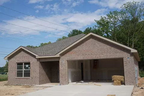 5400 Lotus St, Jonesboro, AR 72404
