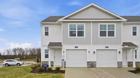 Exterior - 6430 Silver Canoe Way, Galloway, OH 43119 photo 4 of 8