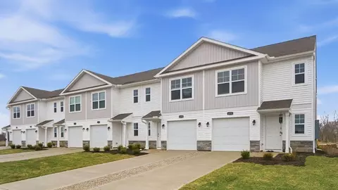Exterior - 6430 Silver Canoe Way, Galloway, OH 43119 photo 2 of 8