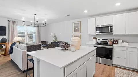 Kitchen - 6430 Silver Canoe Way, Galloway, OH 43119 photo 2 of 13