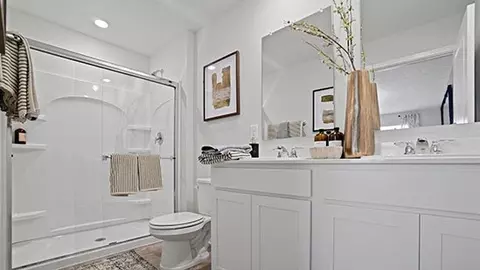 Bath - 6430 Silver Canoe Way, Galloway, OH 43119 photo 7 of 10