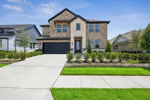 Exterior - 1016 Longbow Trl, Justin, TX 76247 photo 5 of 10