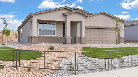10 El Nido Ct, Los Lunas, NM 87031