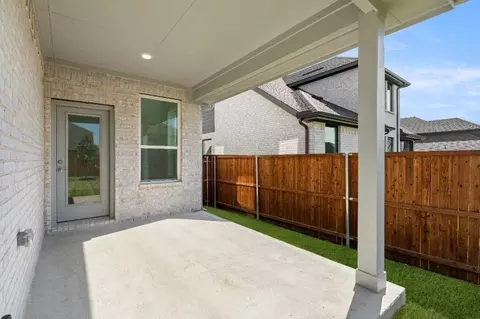 Exterior - 2509 Swinley Forest St, Celina, TX 75009 photo 7 of 12