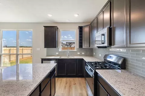 Kitchen - 11101 Pallasite Dr, Lorena, TX 76655 photo 2 of 4