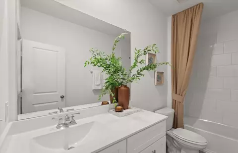 Bath - 23134 Deanston Dr, Waller, TX 77484 photo 2 of 2