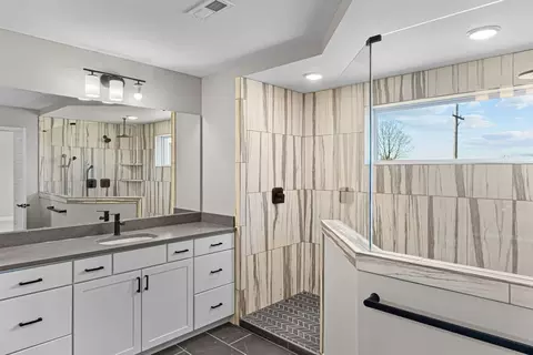 Bath - 30 Morris St, Springboro, OH 45066 photo 1 of 4