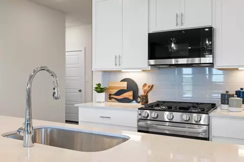 Kitchen - 11312 Comano Dr, Austin, TX 78747 photo 2 of 3