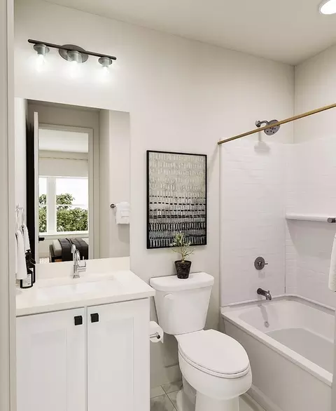 Bath - 18923 99th Pl NE, Bothell, WA 98011 photo 3 of 7