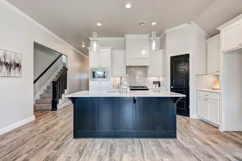 Kitchen - 7201 E Oakland St, Broken Arrow, OK 74014 photo 5 of 8