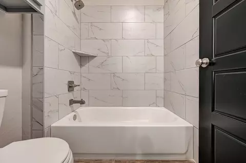 Bath - 7201 E Oakland St, Broken Arrow, OK 74014 photo 12 of 12