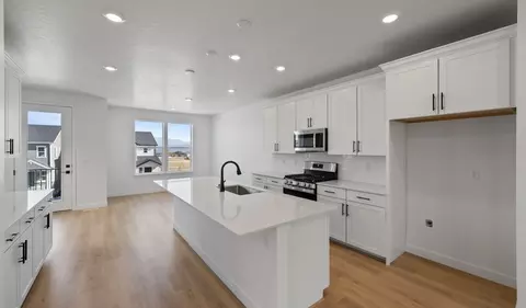 12684 S Glacier Trail Ln, Herriman, UT 84096