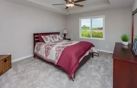 Bedroom - White Oak Ln, Granger, IA 50109 photo 3 of 4