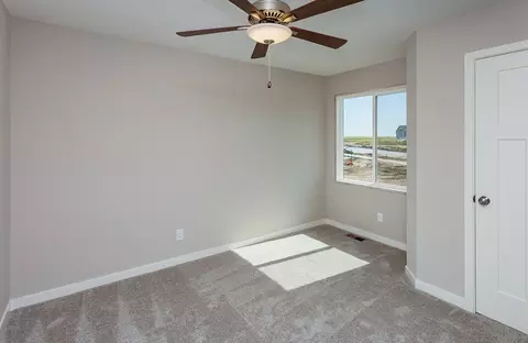 Bedroom - White Oak Ln, Granger, IA 50109 photo 2 of 4