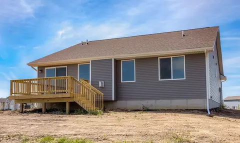 Exterior - White Oak Ln, Granger, IA 50109 photo 4 of 6