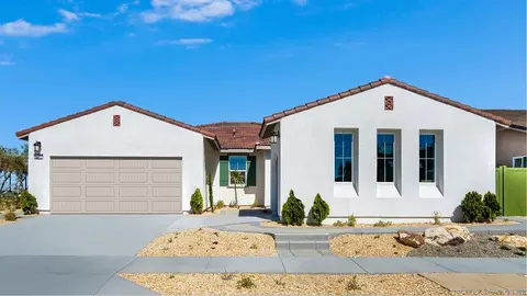 Exterior - 17348 Cascade Ct, Hesperia, CA 92345 photo 2 of 3