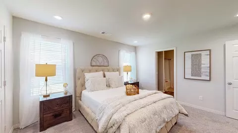 Bedroom - 1545 Meadows Dr, Benton, AR 72019 photo 2 of 4
