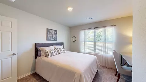 Bedroom - 1545 Meadows Dr, Benton, AR 72019 photo 3 of 4